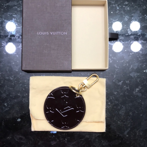 Louis Vuitton Accessories - Louis Vuitton Amarante Vernis Key Chain and Mirror